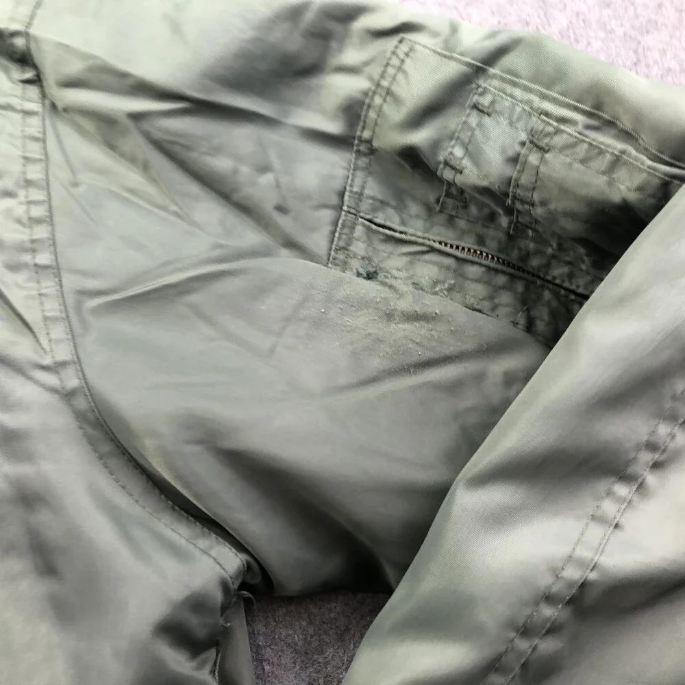 Military Jacket Mens Large Green Nylon Bomber Full Zip Insulated Army Pockets
